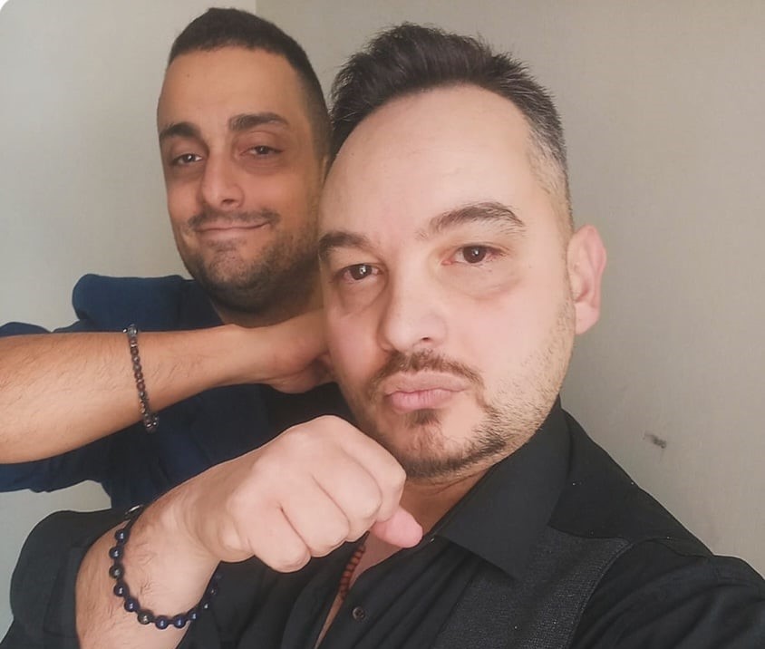 Nunzio Bellino e Giuseppe Cossentino indossano Hermosa gioielli: un'esposizione di eleganza sui social