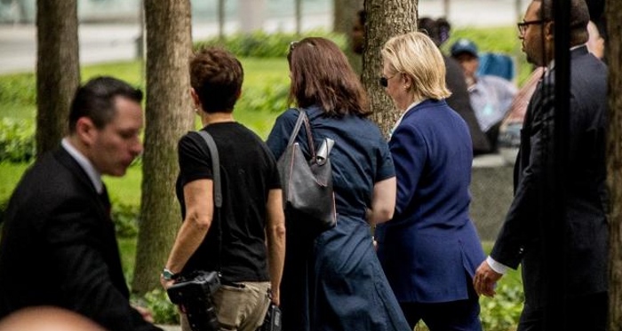 Un malore costringe Hillary Clinton a lasciare in anticipo le celebrazioni dell'11 settembre